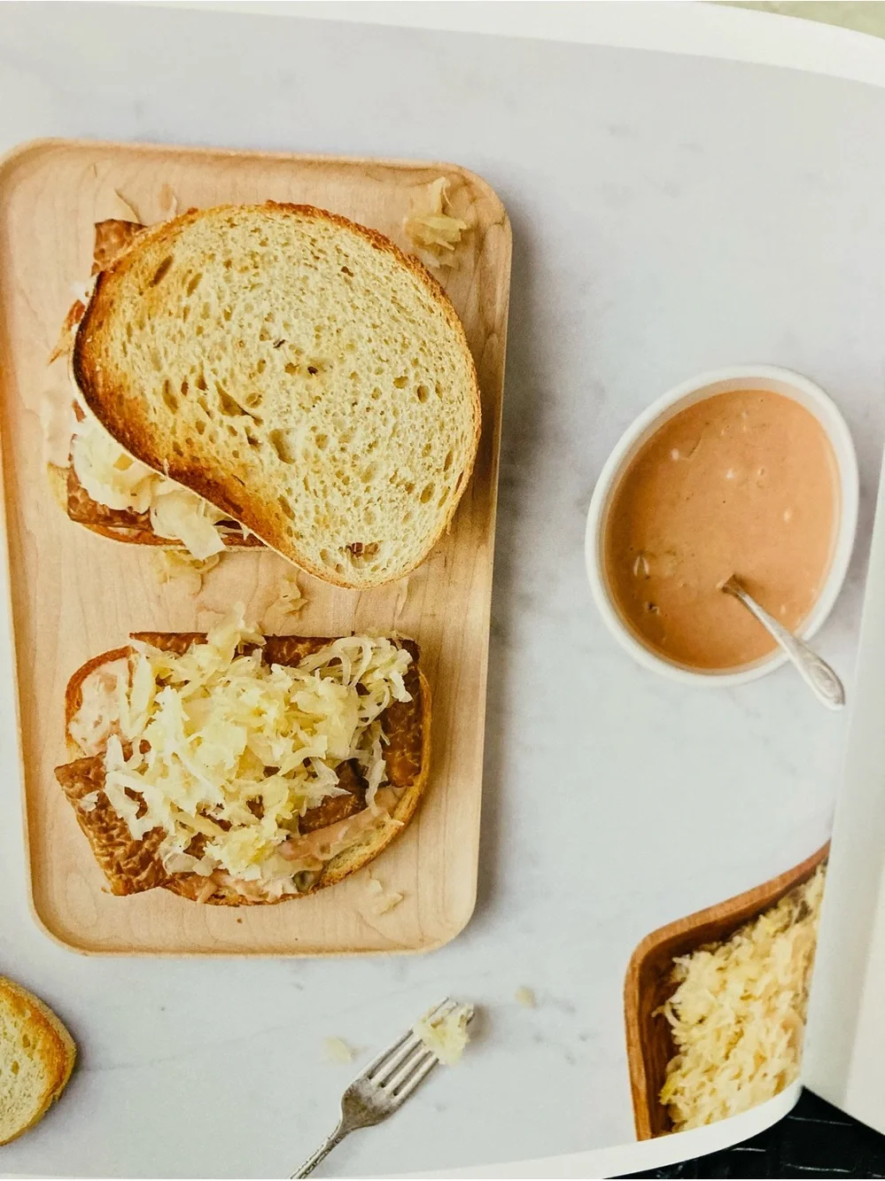 NEW Wait, That’s Vegan?! Cookbook - Lisa Dawn‎ Angerame